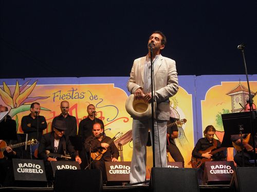 Montaje de sonido e iluminación de Radio Curbelo