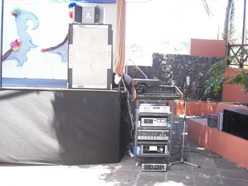 Montaje de sonido e iluminación de Radio Curbelo