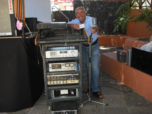Montaje de sonido e iluminación de Radio Curbelo