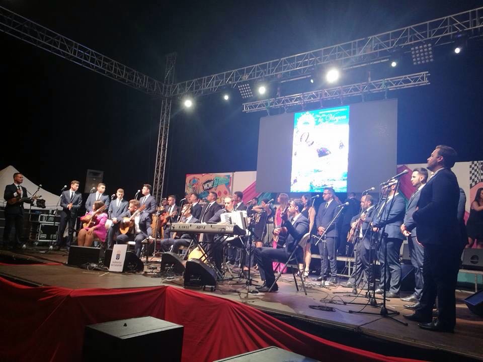 Montaje de sonido e iluminación de Radio Curbelo