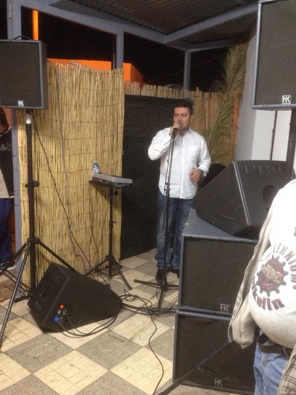 Montaje de sonido e iluminación de Radio Curbelo
