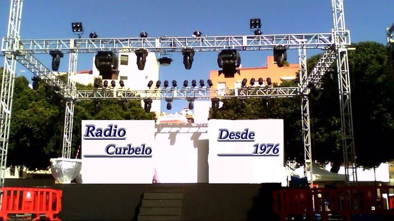 Montaje de sonido e iluminación de Radio Curbelo