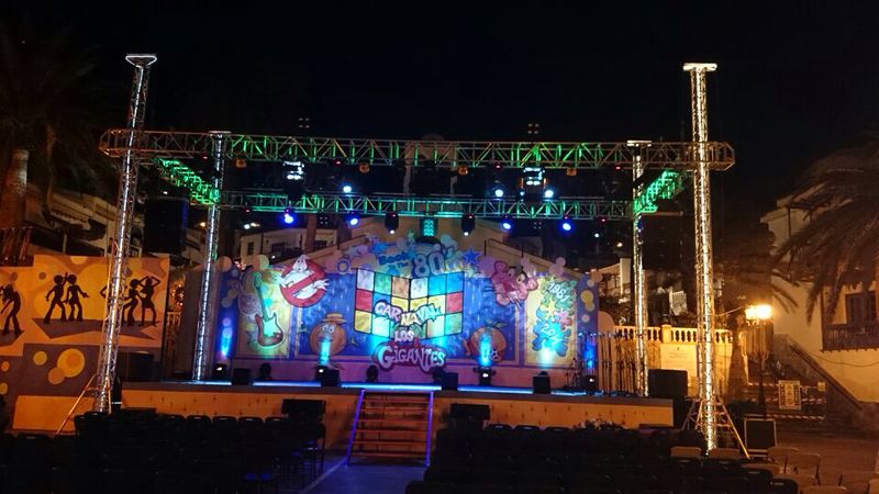 Montaje de sonido e iluminación de Radio Curbelo