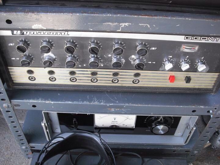 Montaje de sonido e iluminación de Radio Curbelo